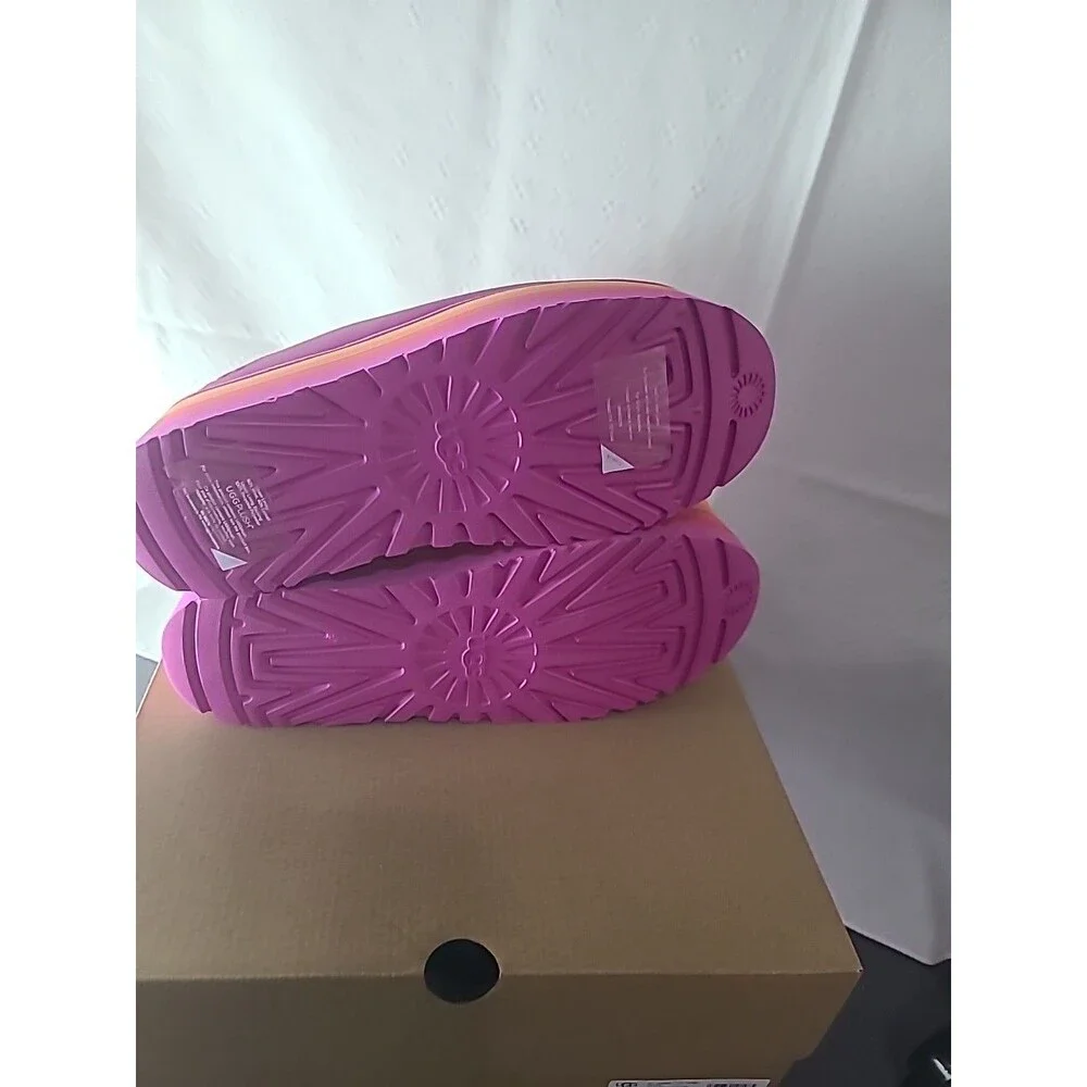 BNIB Ugg URSEEN Platform Size 11/12